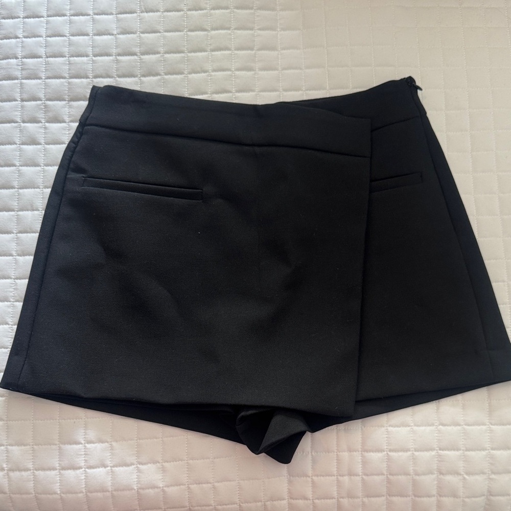 Zara Black Women's Skorts